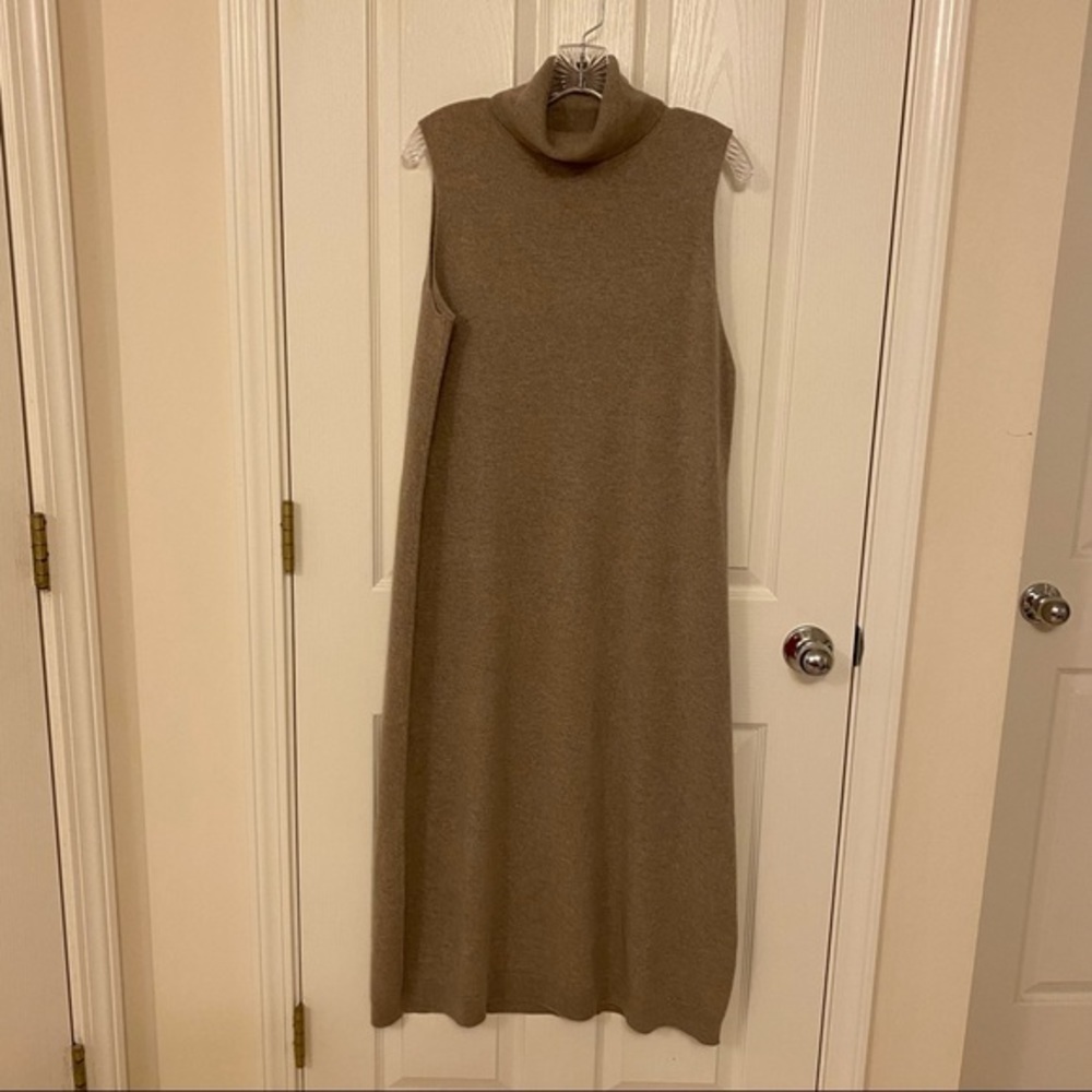 NORDSTROM SIGNATURE 100% Cashmere Turtleneck Sleeveless Sweater Dress in Tan L - Picture 4 of 12